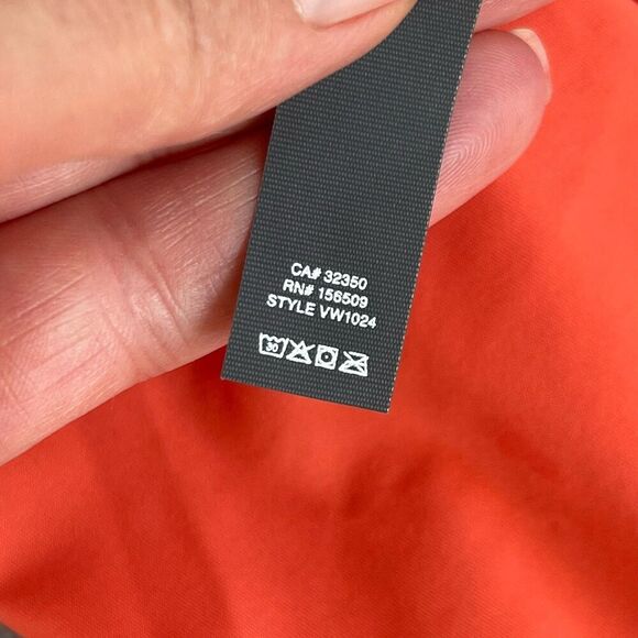 VUORI Dune Crop Swim Top Size XS Grapefruit Orange NEW Long Sleeve Rash Guard - Picture 10 of 10